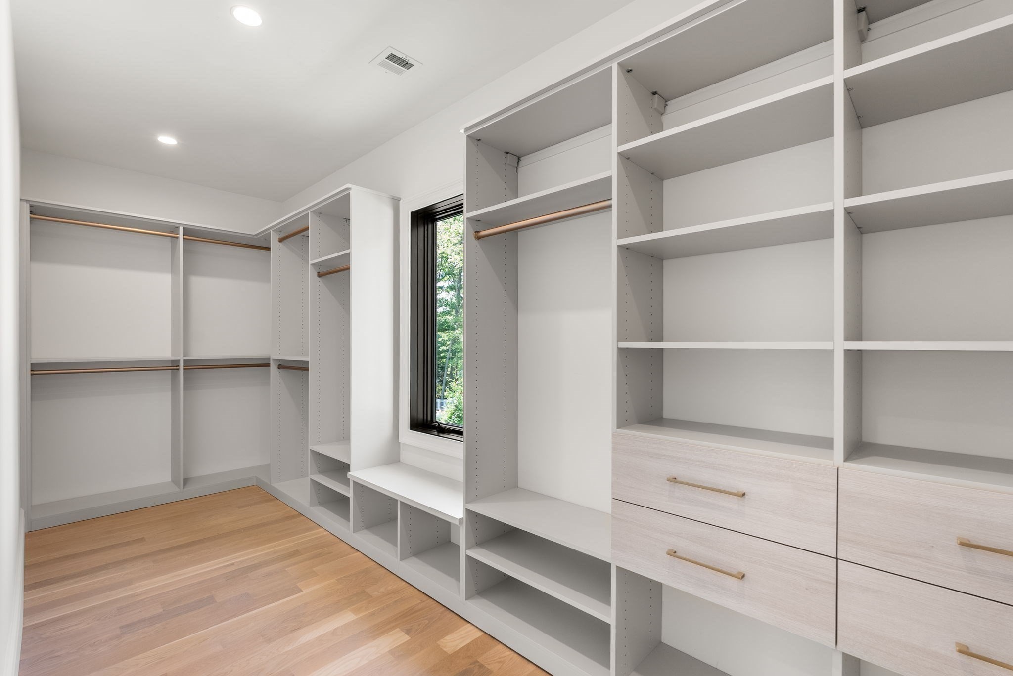 184 Brookline St Property Photo 24