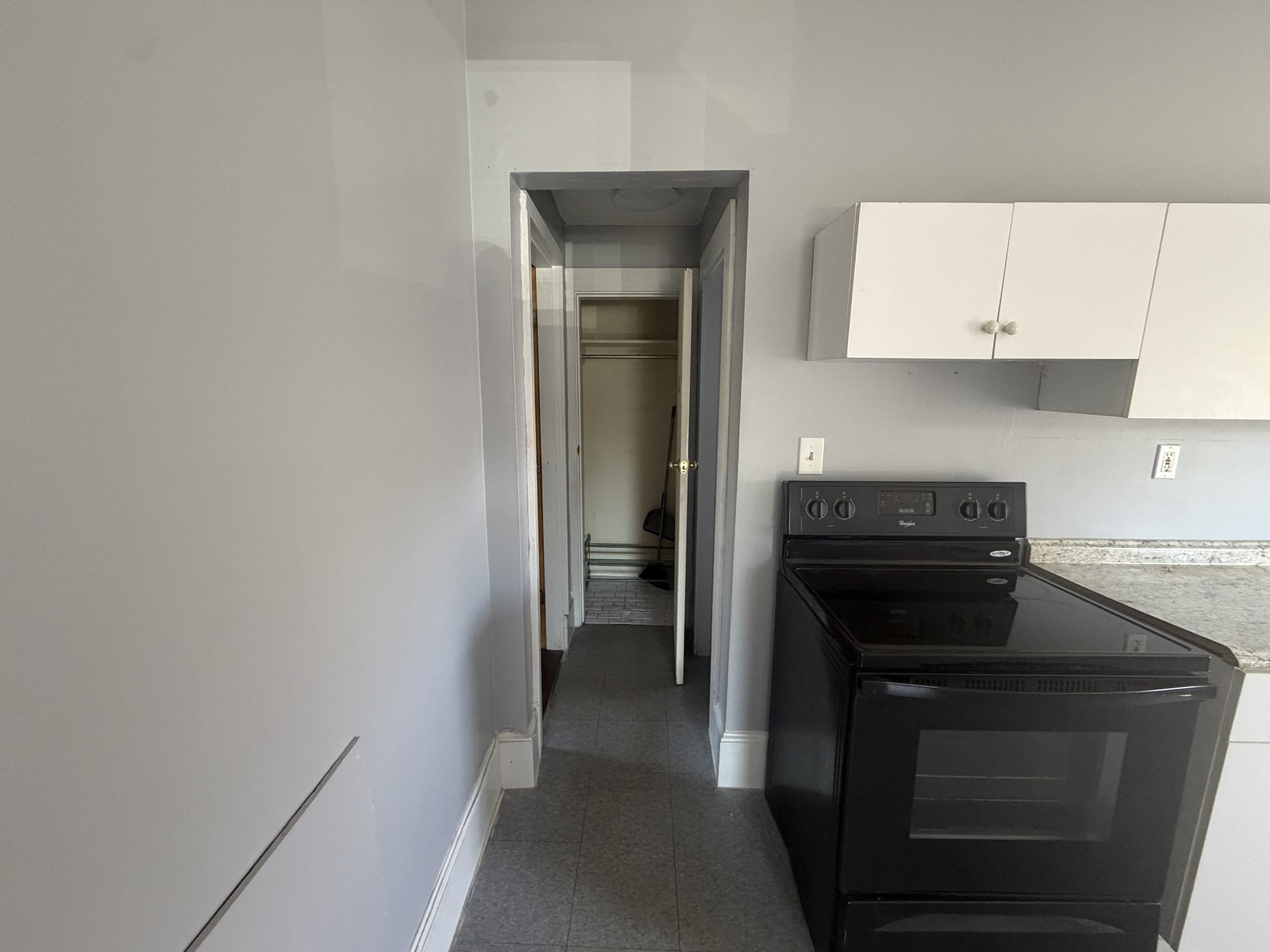 24 Livingston Rd # 5 Property Photo 3