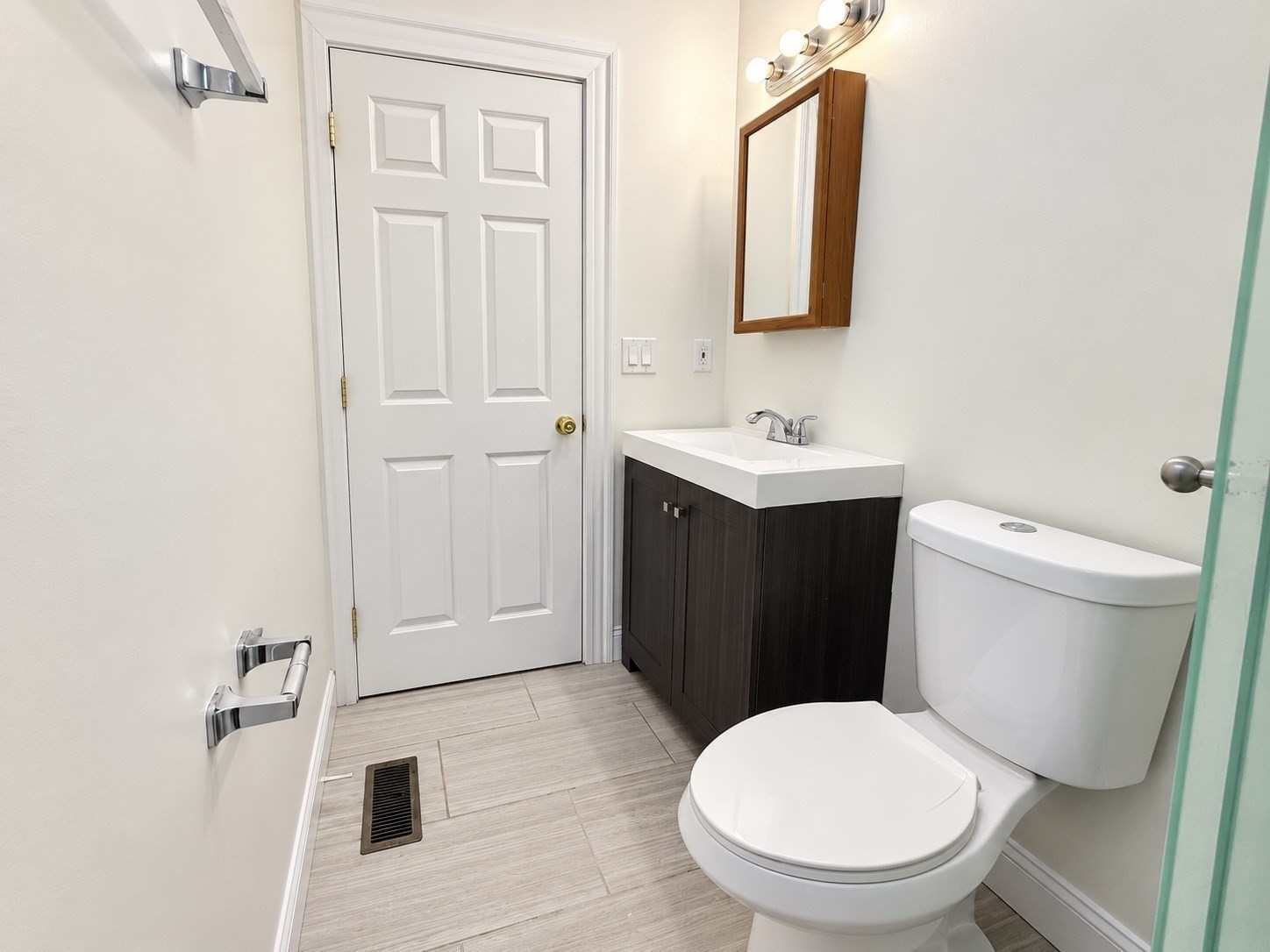 13 Hendry St # A Property Photo 25