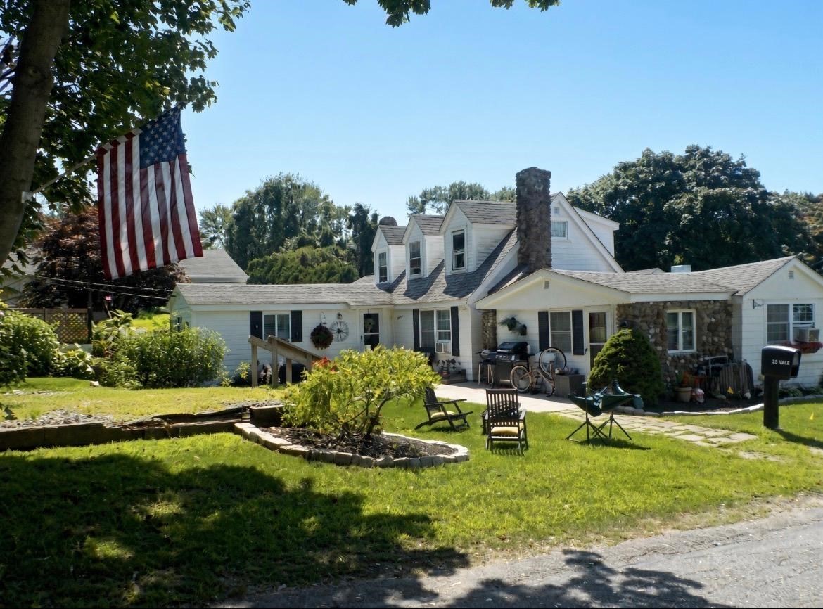 25 Yale Avenue Property Photo 1