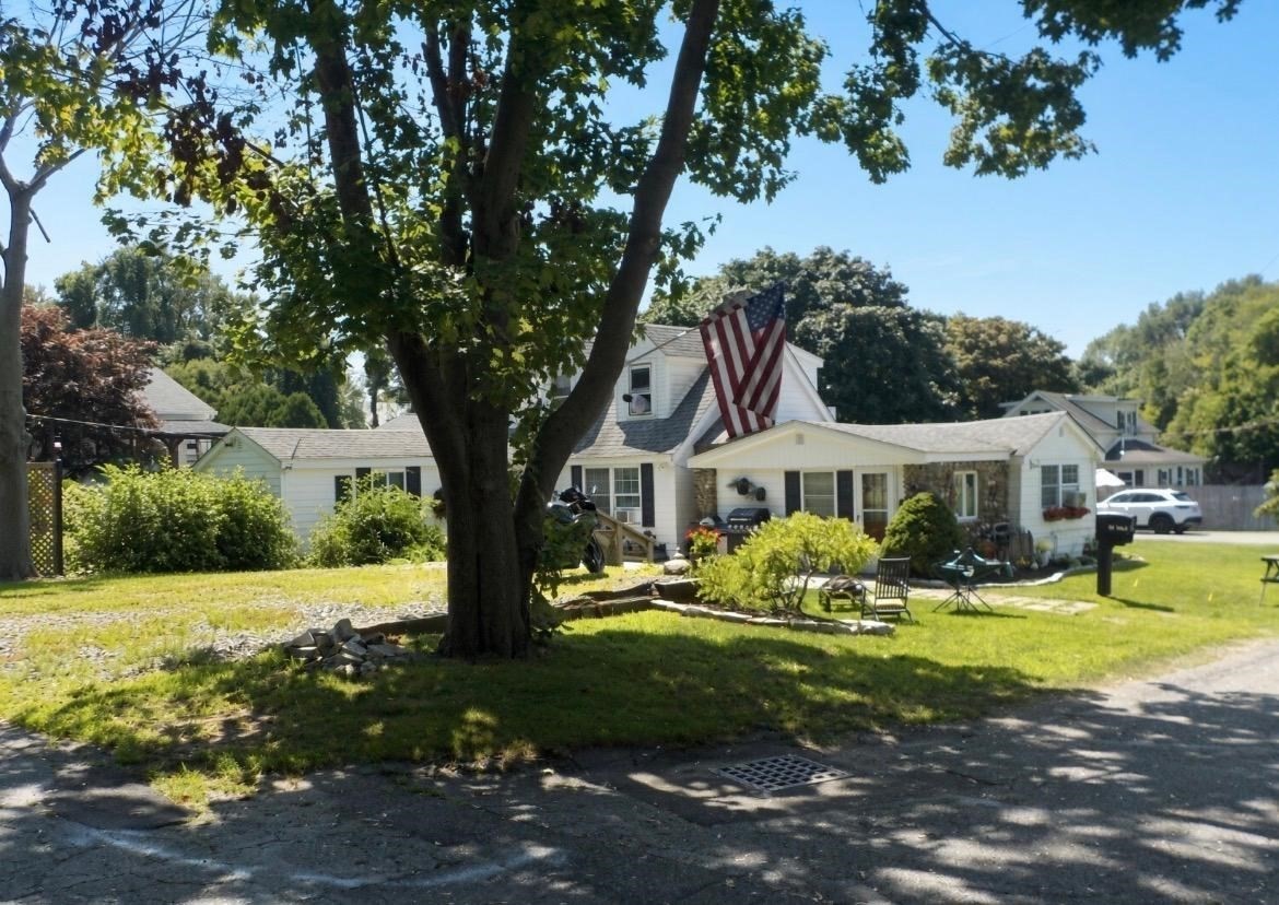 25 Yale Avenue Property Photo 3