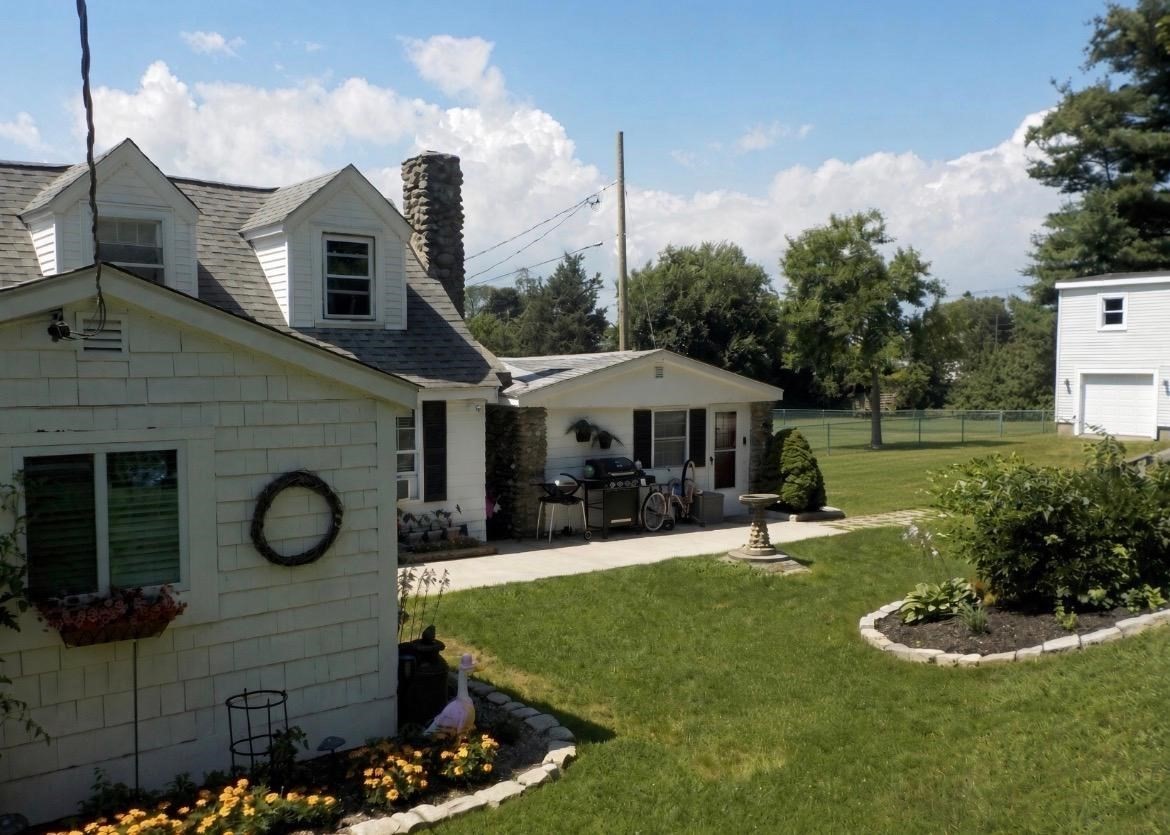 25 Yale Avenue Property Photo 4