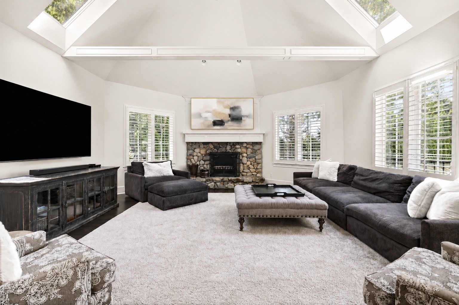7 Pegan Ln Property Photo 9