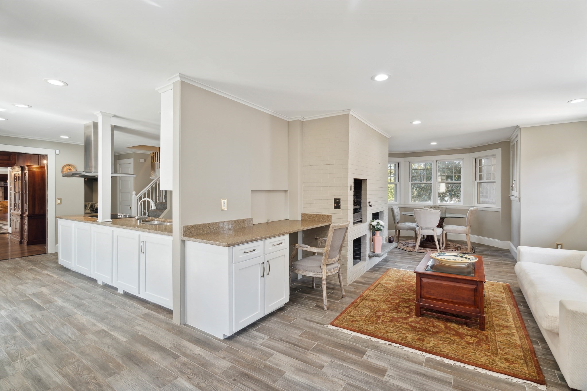 105 Adin St Property Photo 18