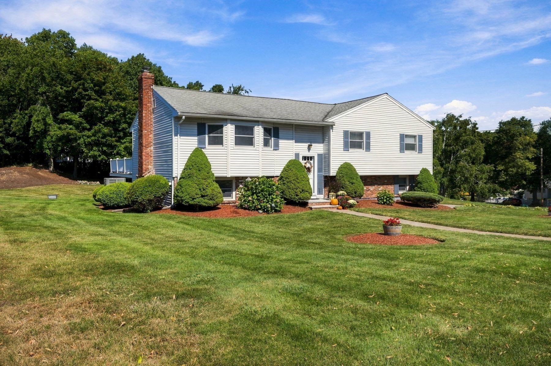 7 Princeton Street Property Photo 41