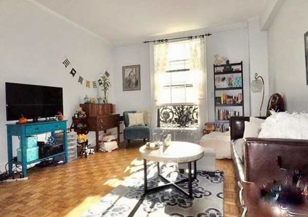 21 Beacon # 7t Property Photo 3