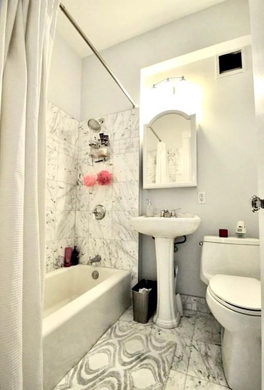 21 Beacon # 7t Property Photo 4
