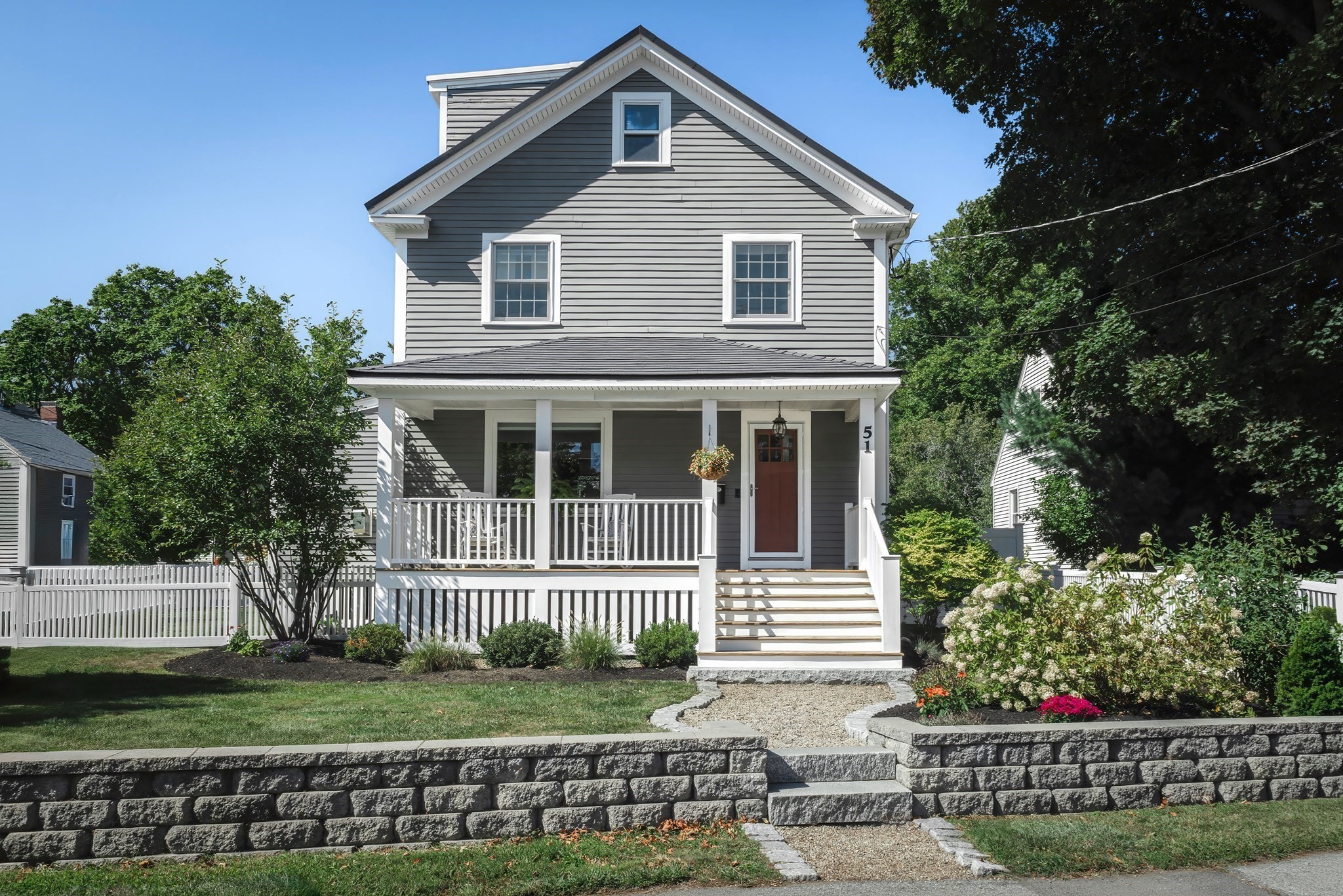 51 Topsfield Rd Property Photo 1