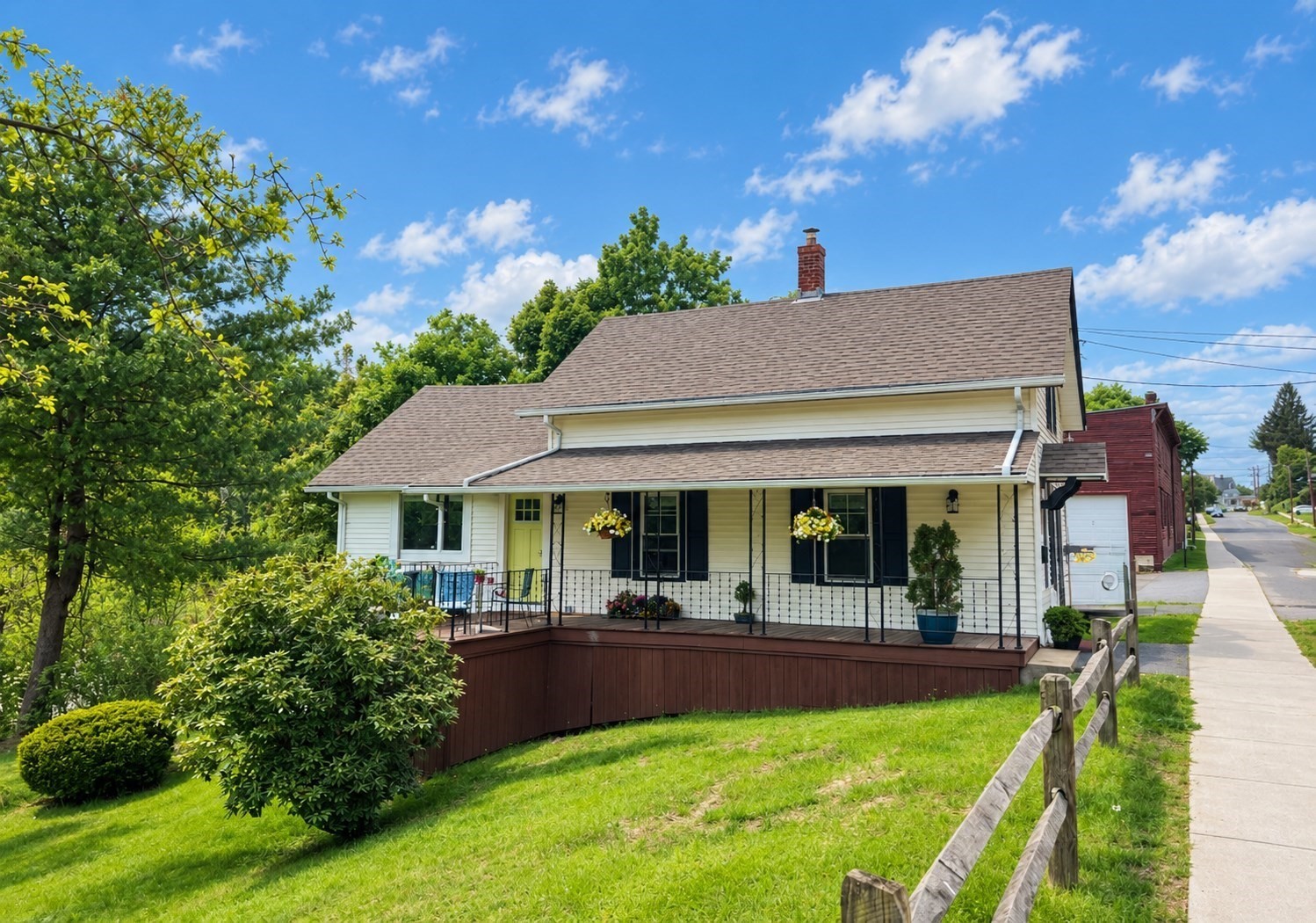 120 Hope Street Property Photo 1