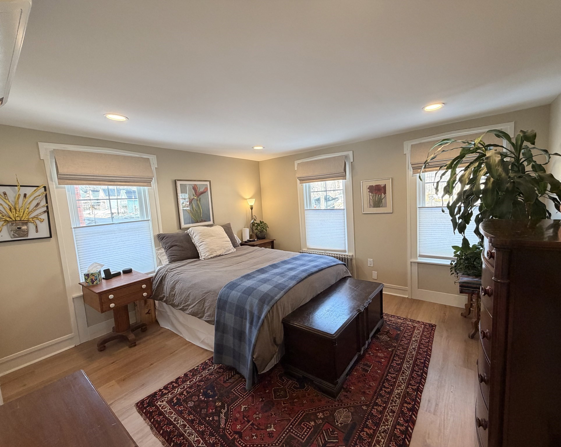 120 Hope Street Property Photo 6