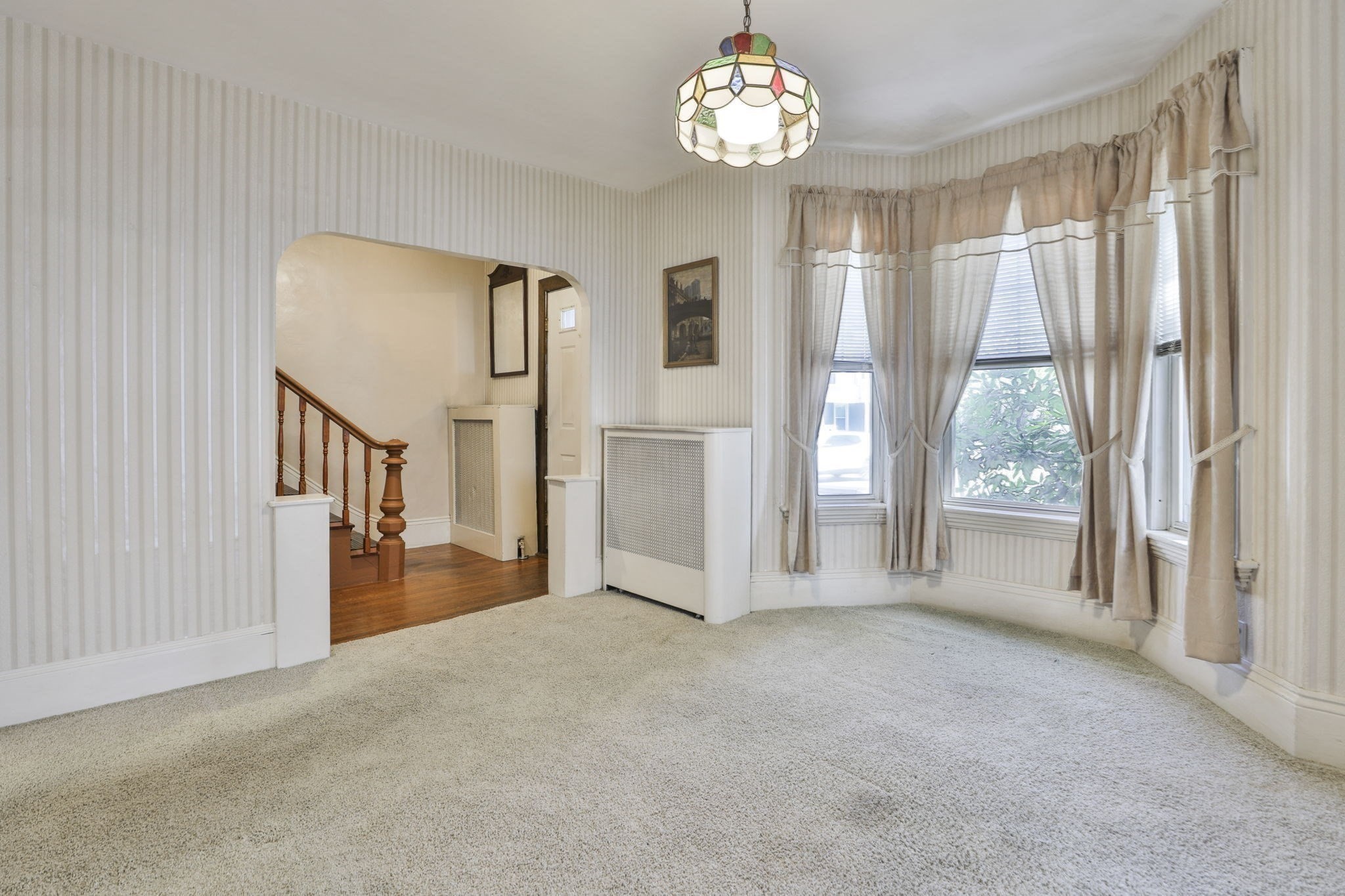 102 Kirtland St Property Photo 6