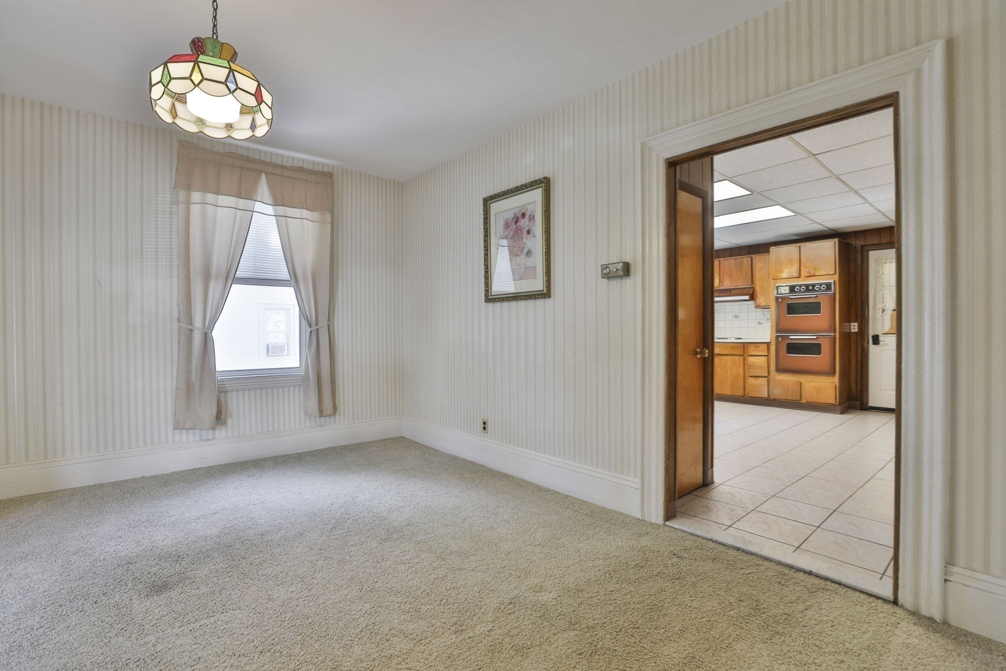 102 Kirtland St Property Photo 9