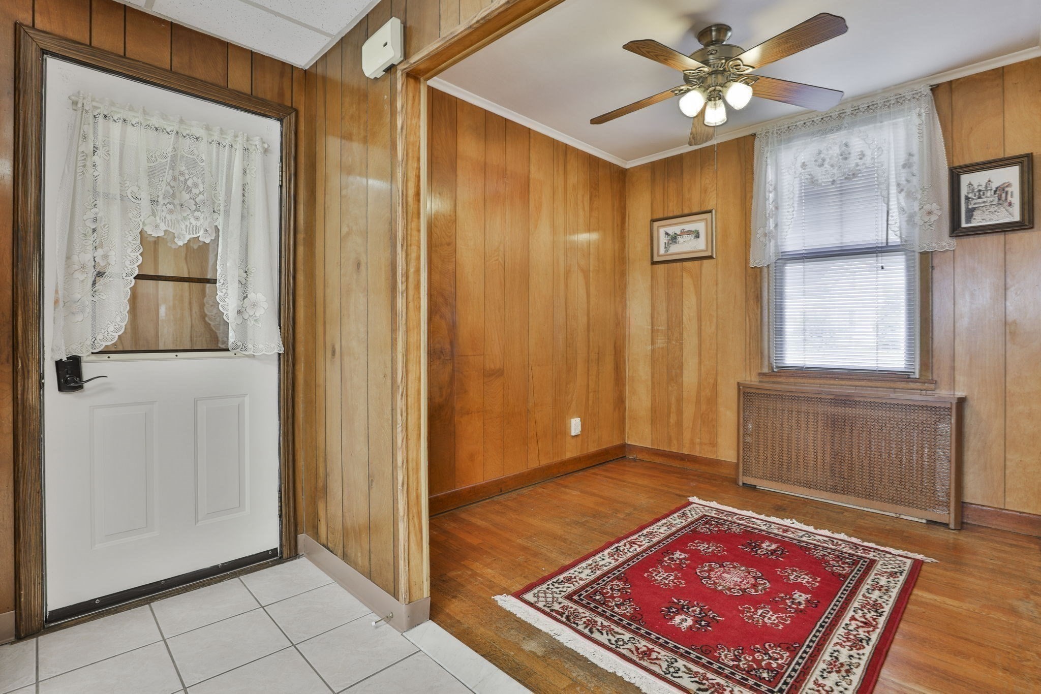 102 Kirtland St Property Photo 16