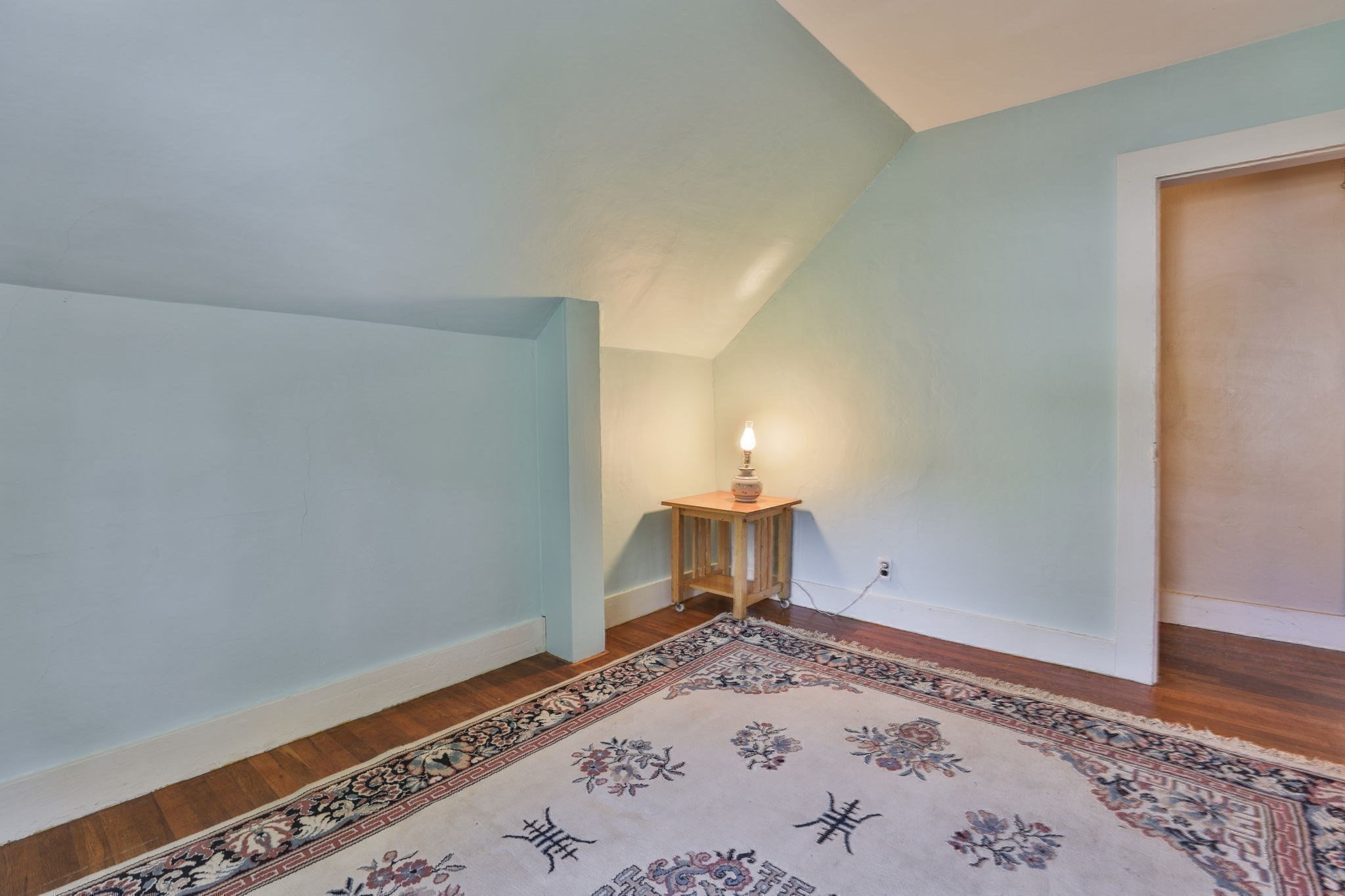102 Kirtland St Property Photo 31