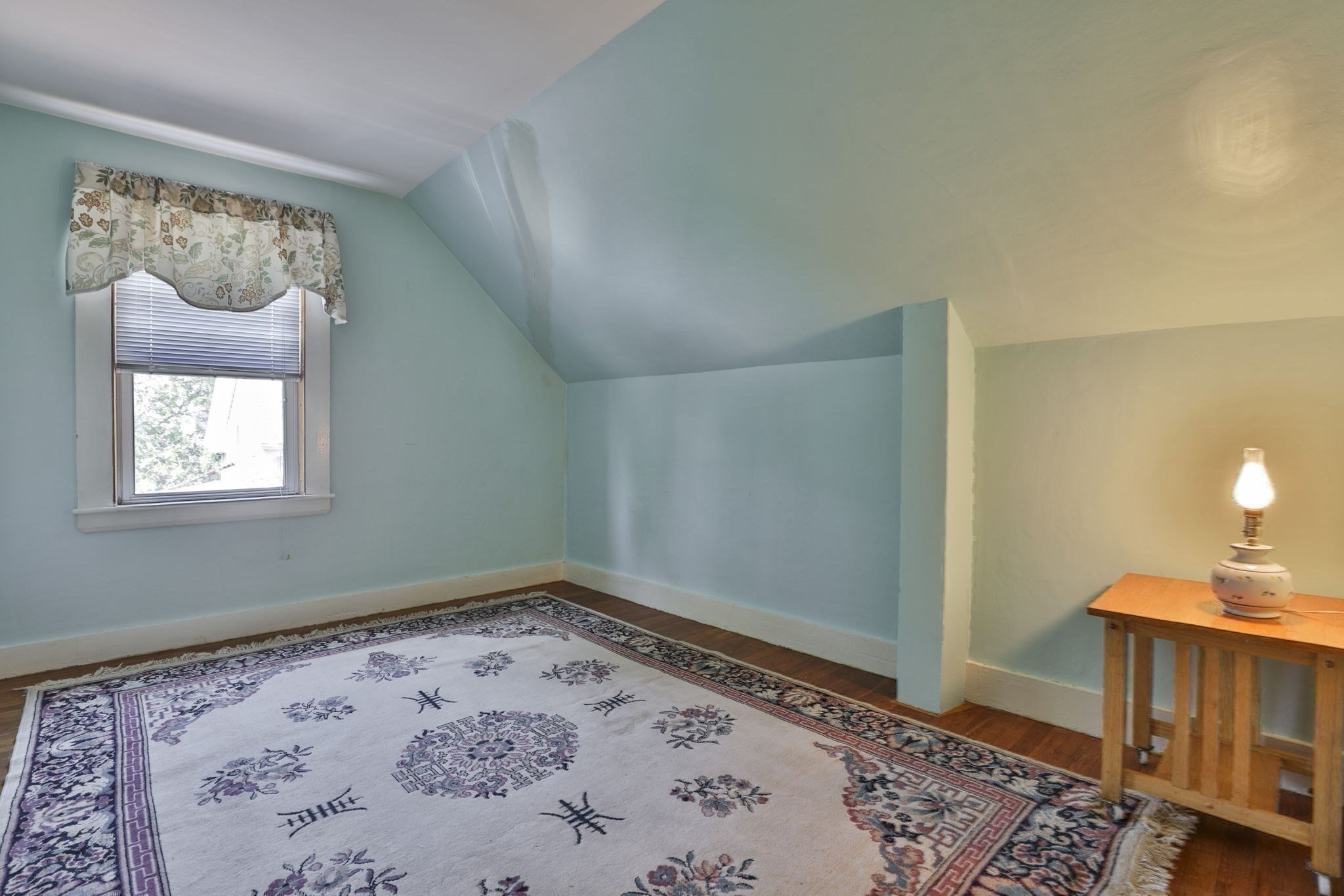 102 Kirtland St Property Photo 33