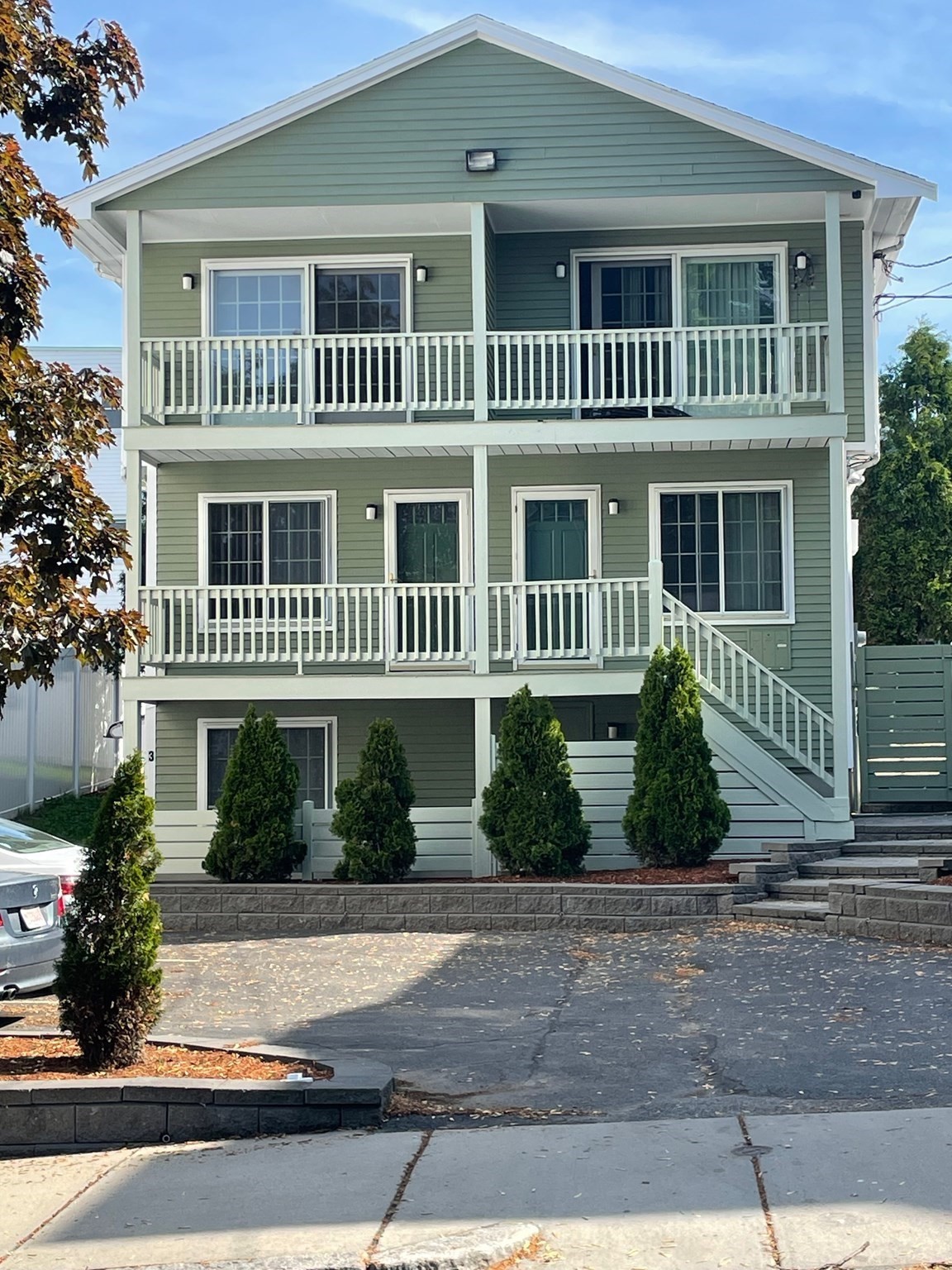 18 Suffolk St Property Photo 1