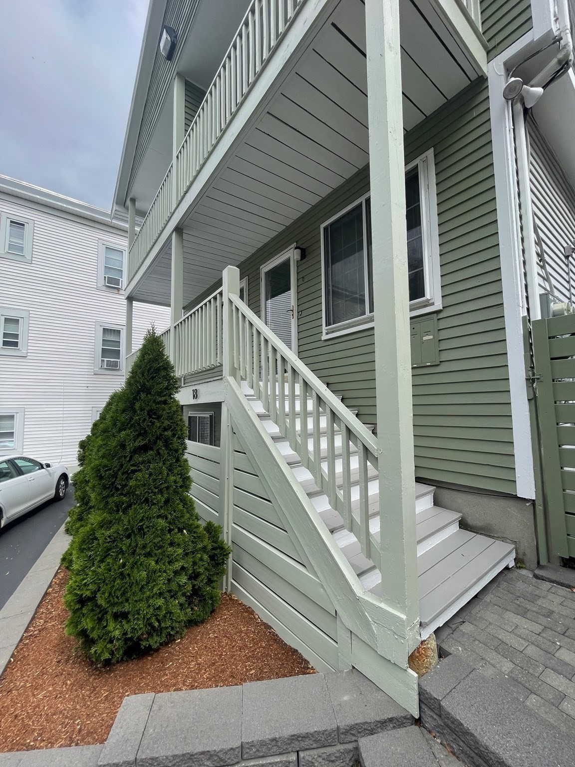 18 Suffolk St Property Photo 2