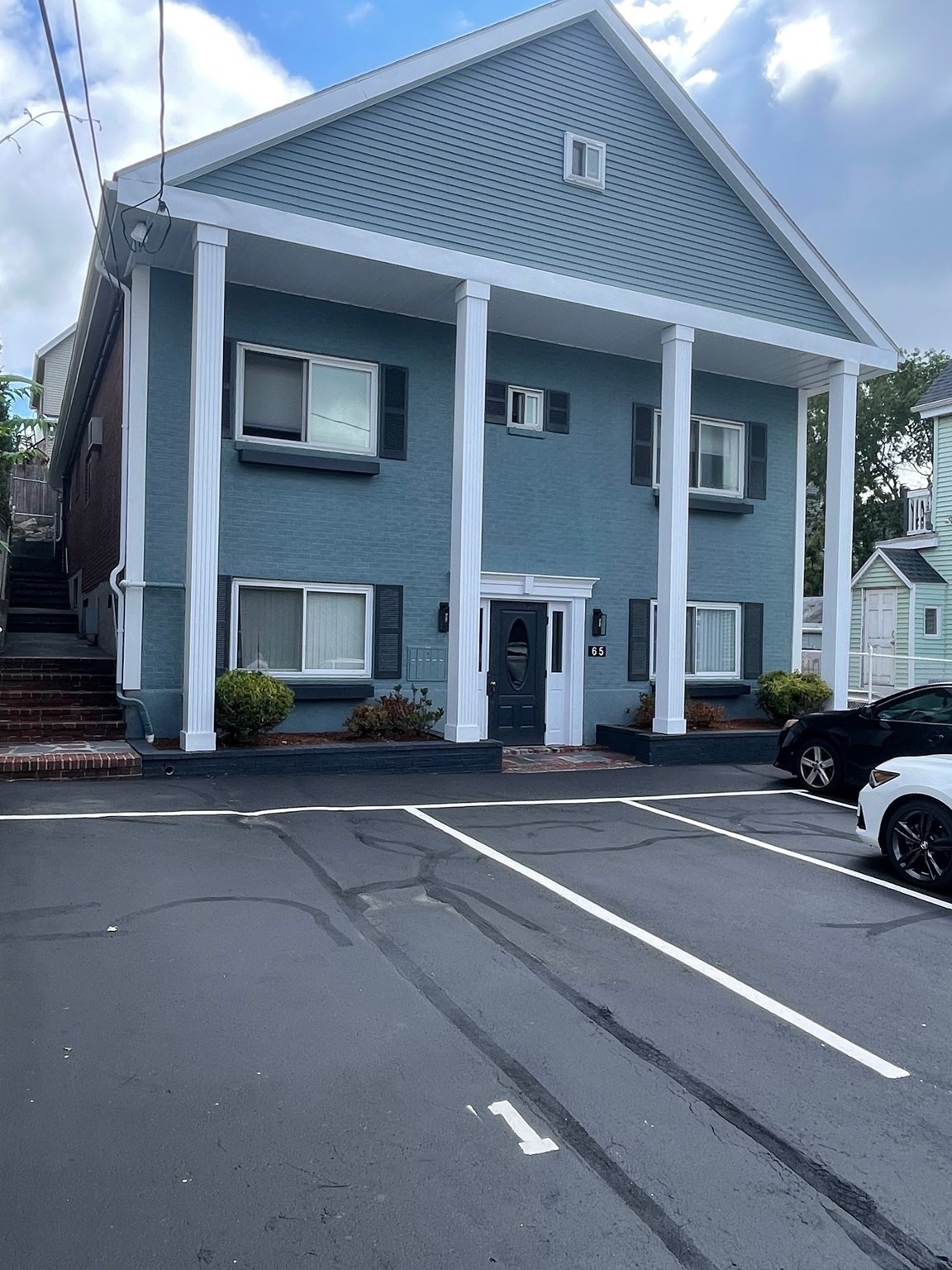 65 Woodlawn Avenue Property Photo 1