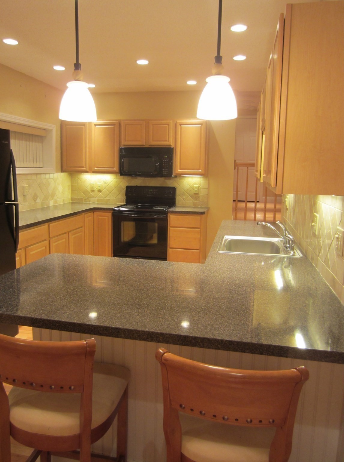 65 Woodlawn Avenue Property Photo 37
