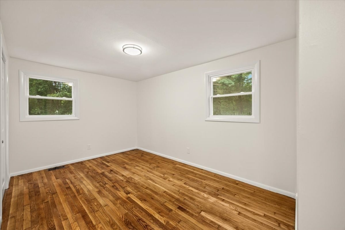 1088 Middleboro Ave Property Photo 20