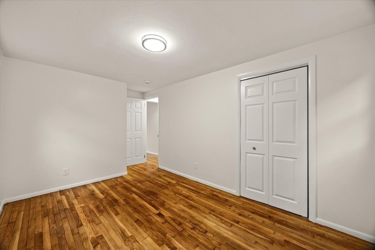 1088 Middleboro Ave Property Photo 23