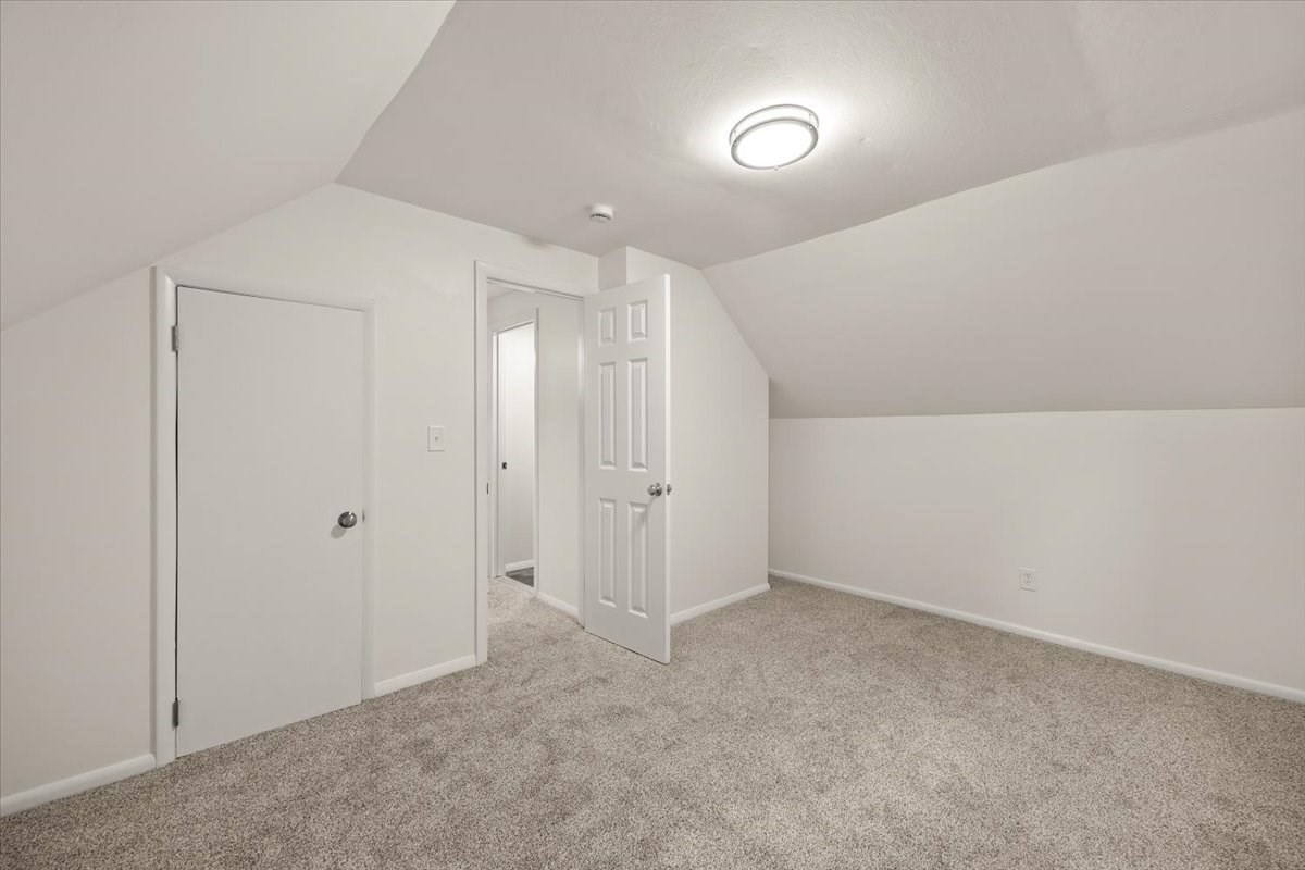 1088 Middleboro Ave Property Photo 30