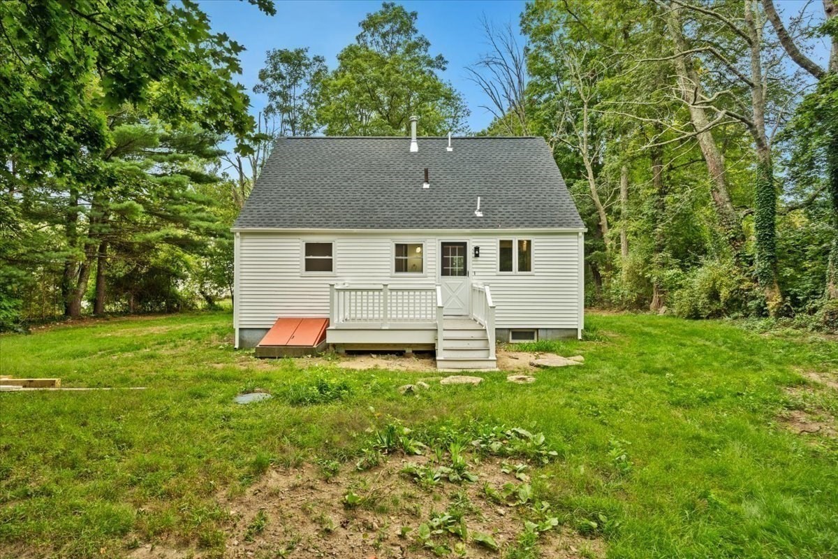1088 Middleboro Ave Property Photo 35