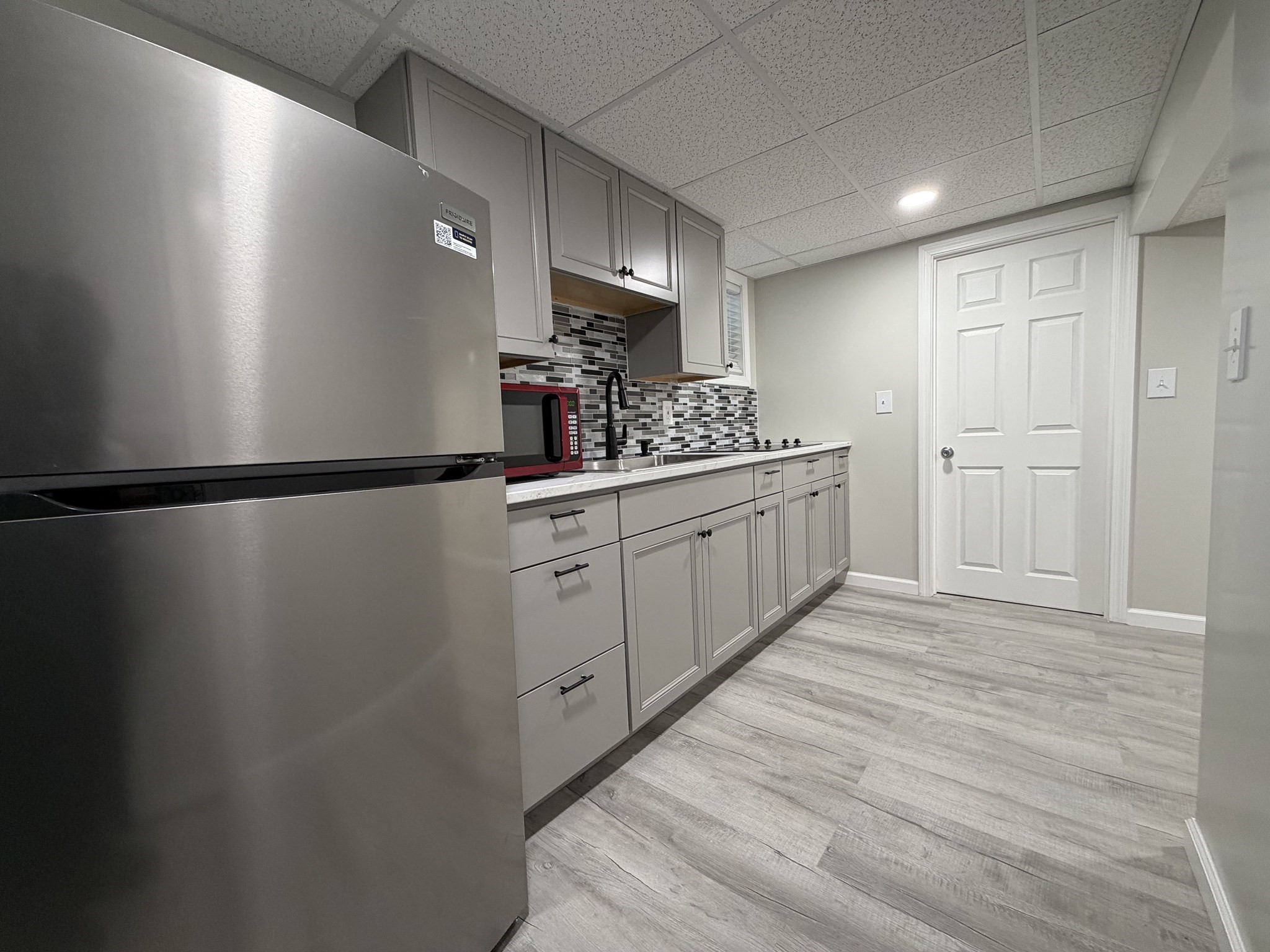 320-322 Wood Street # A Property Photo 6