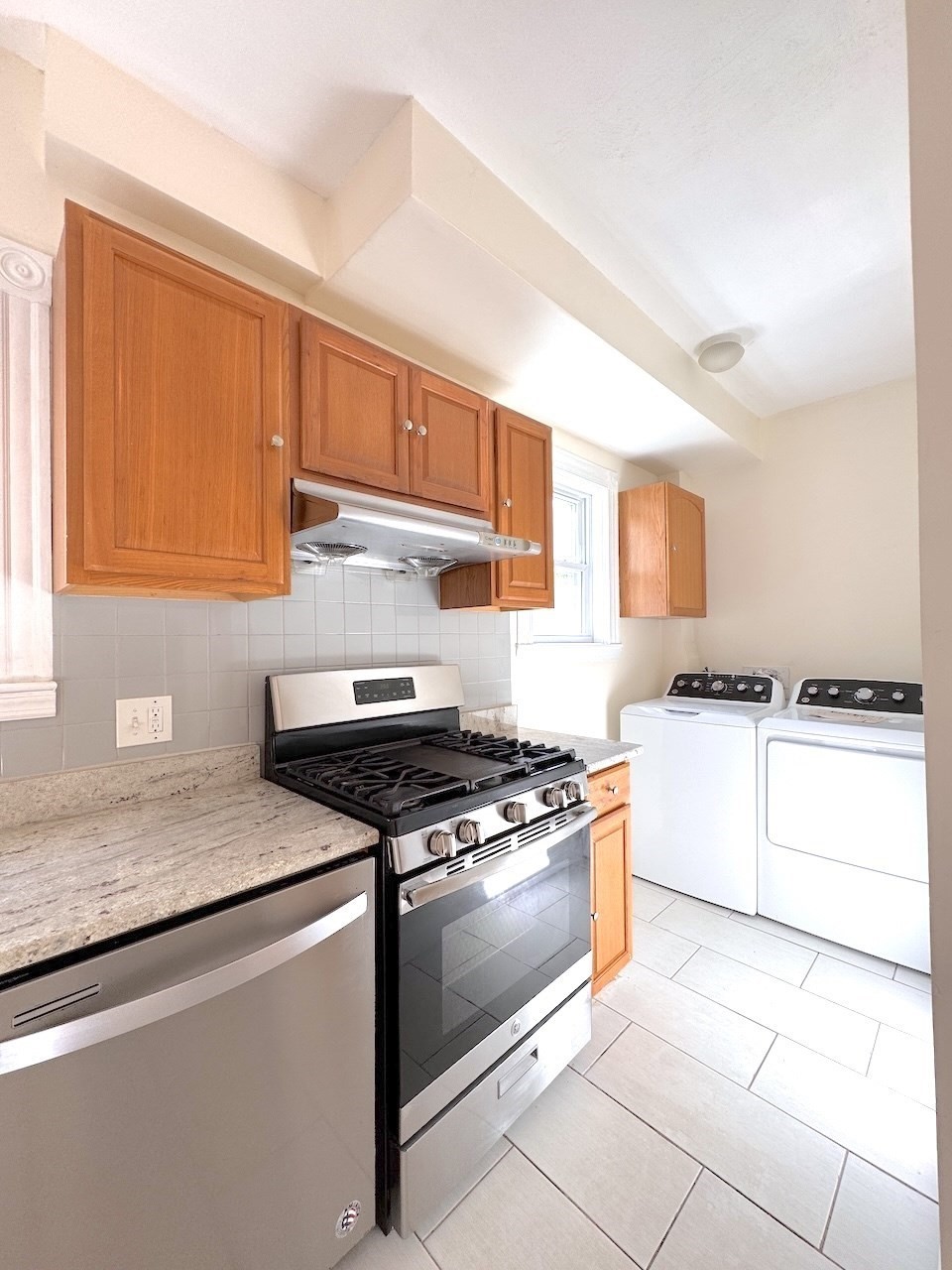 59 Judson St # 1 Property Photo 4