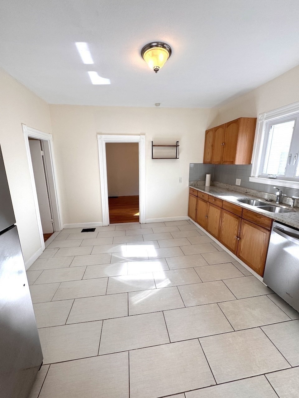 59 Judson St # 1 Property Photo 5