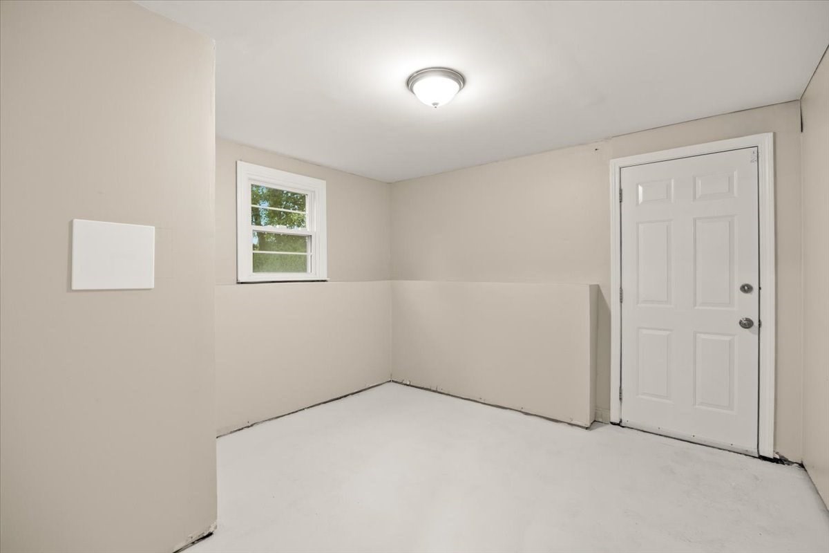 7 Barbara Road Property Photo 34