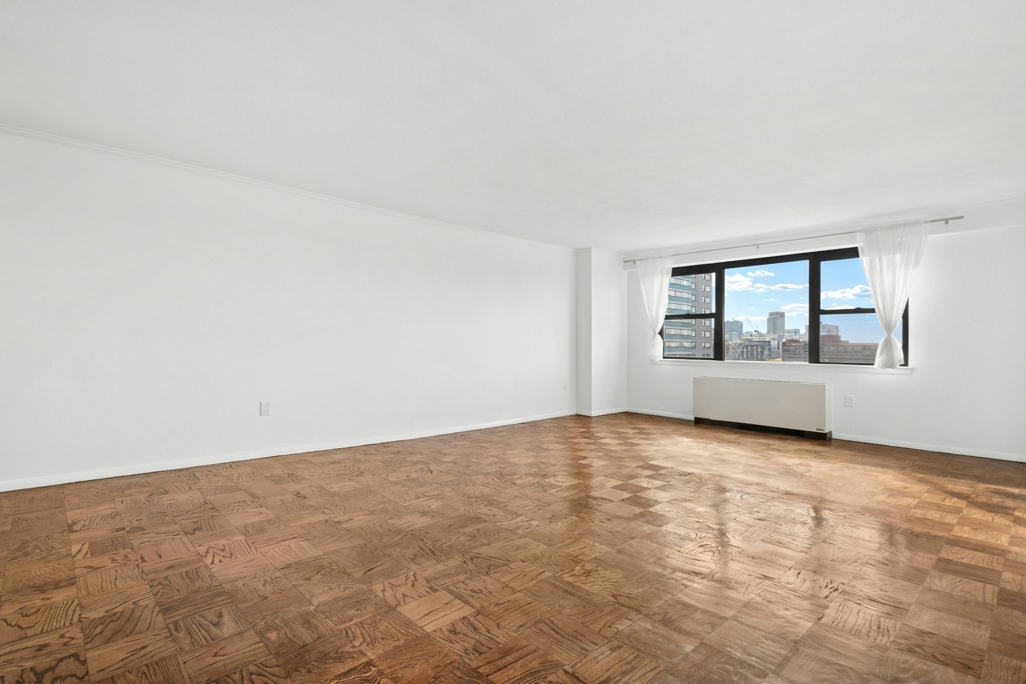 8 Whittier Pl # 11k Property Photo 4