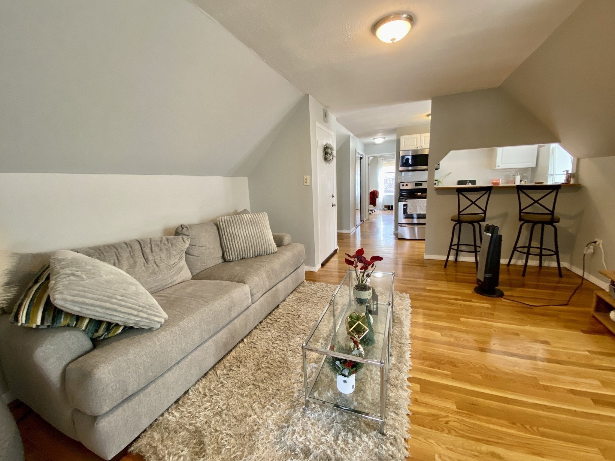 3140 Washington Street # 4 Property Photo 4