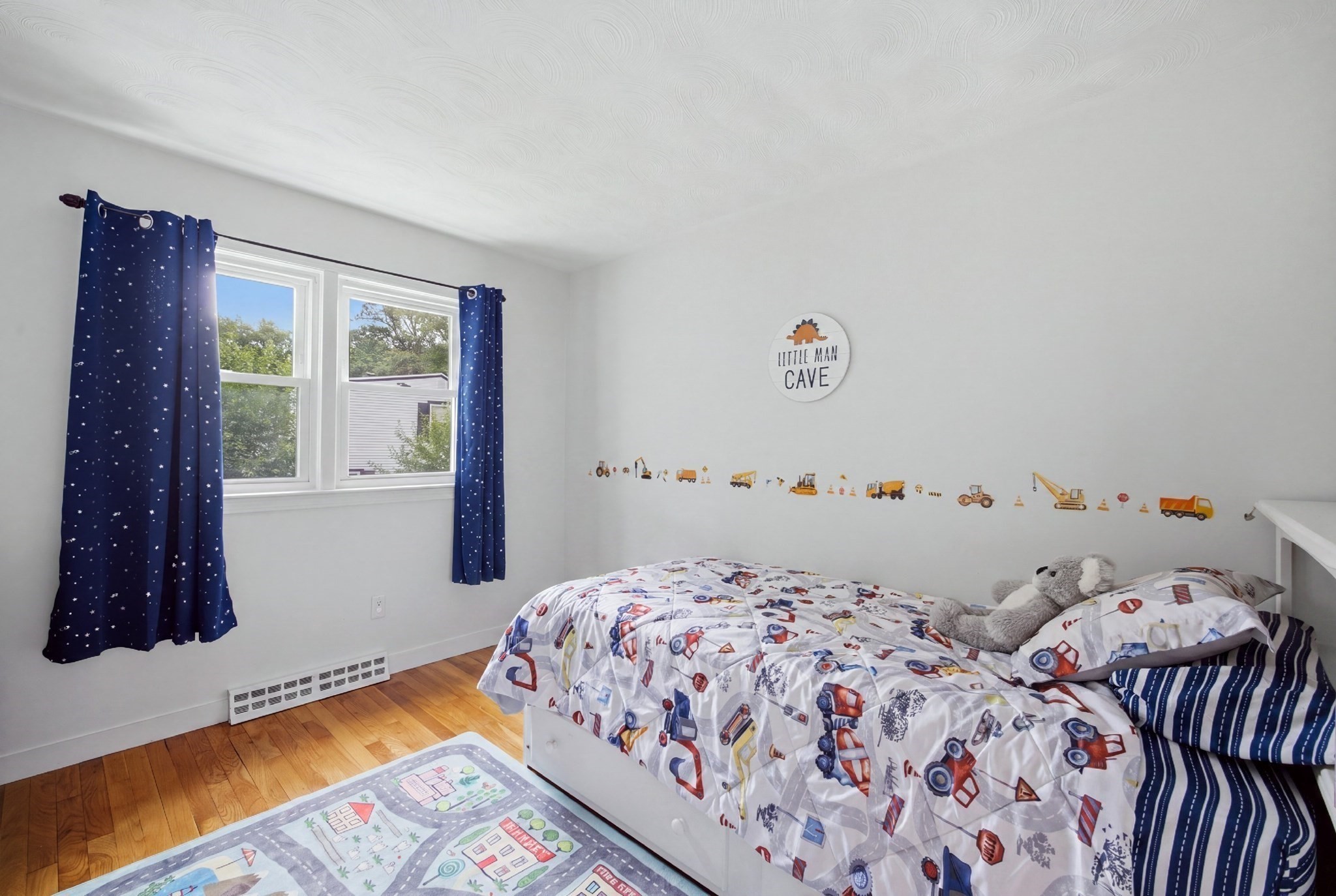 180 River St Property Photo 10