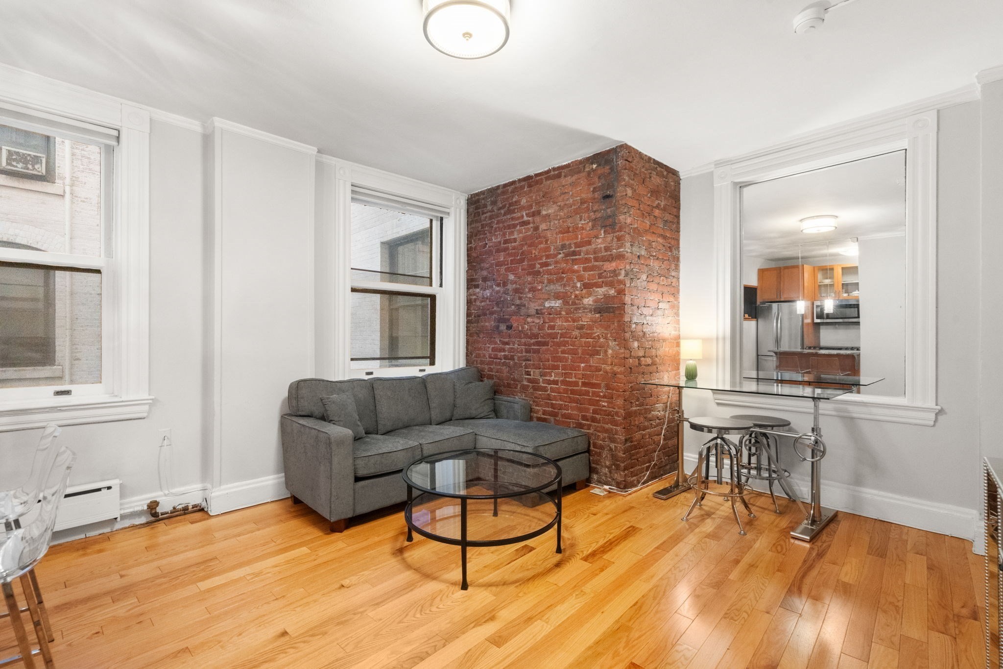 21 Beacon St # 3n Property Photo 2
