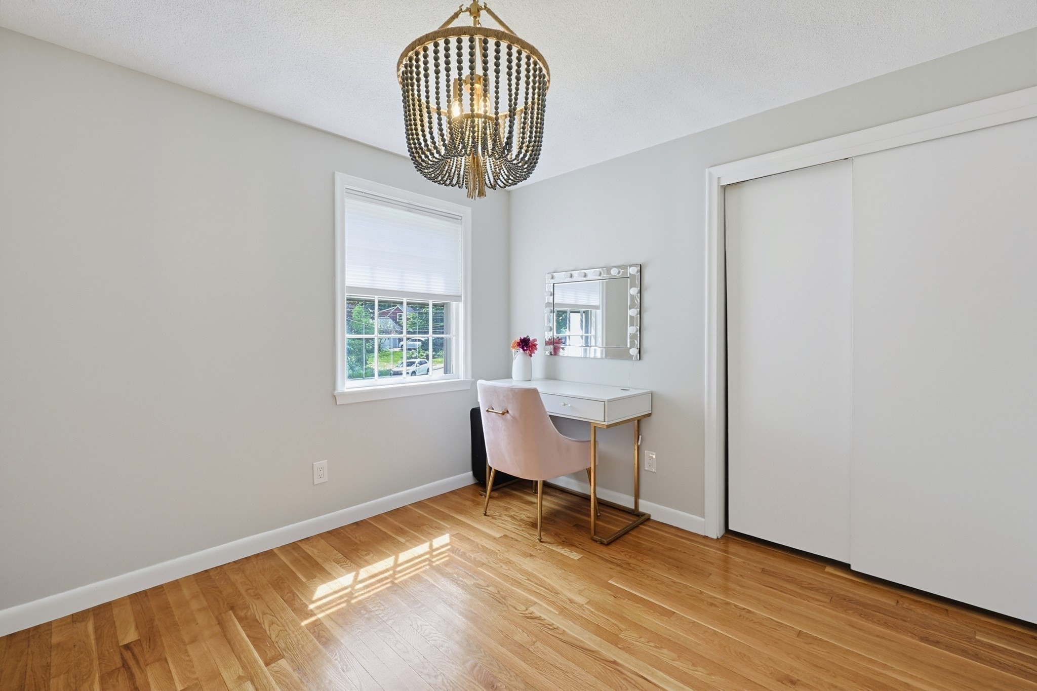 10 Howe Circle Property Photo 24