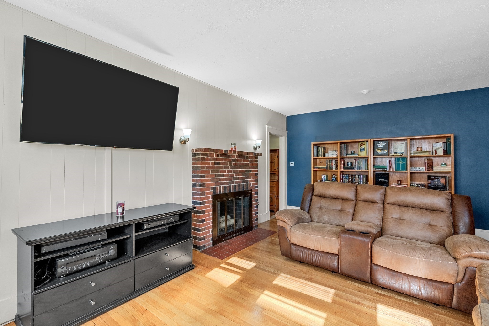 141 Brookside Ave Property Photo 5