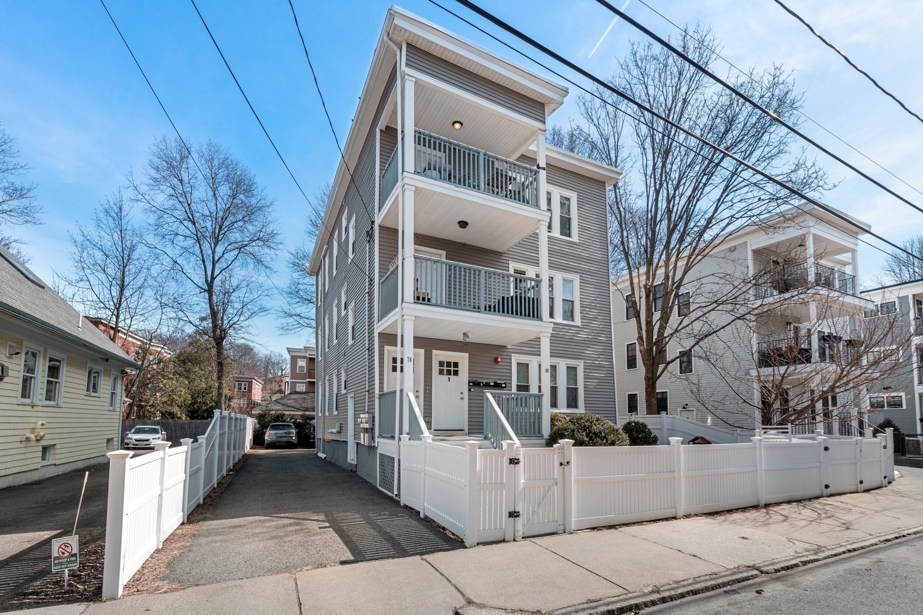 78 Rossmore Property Photo 15