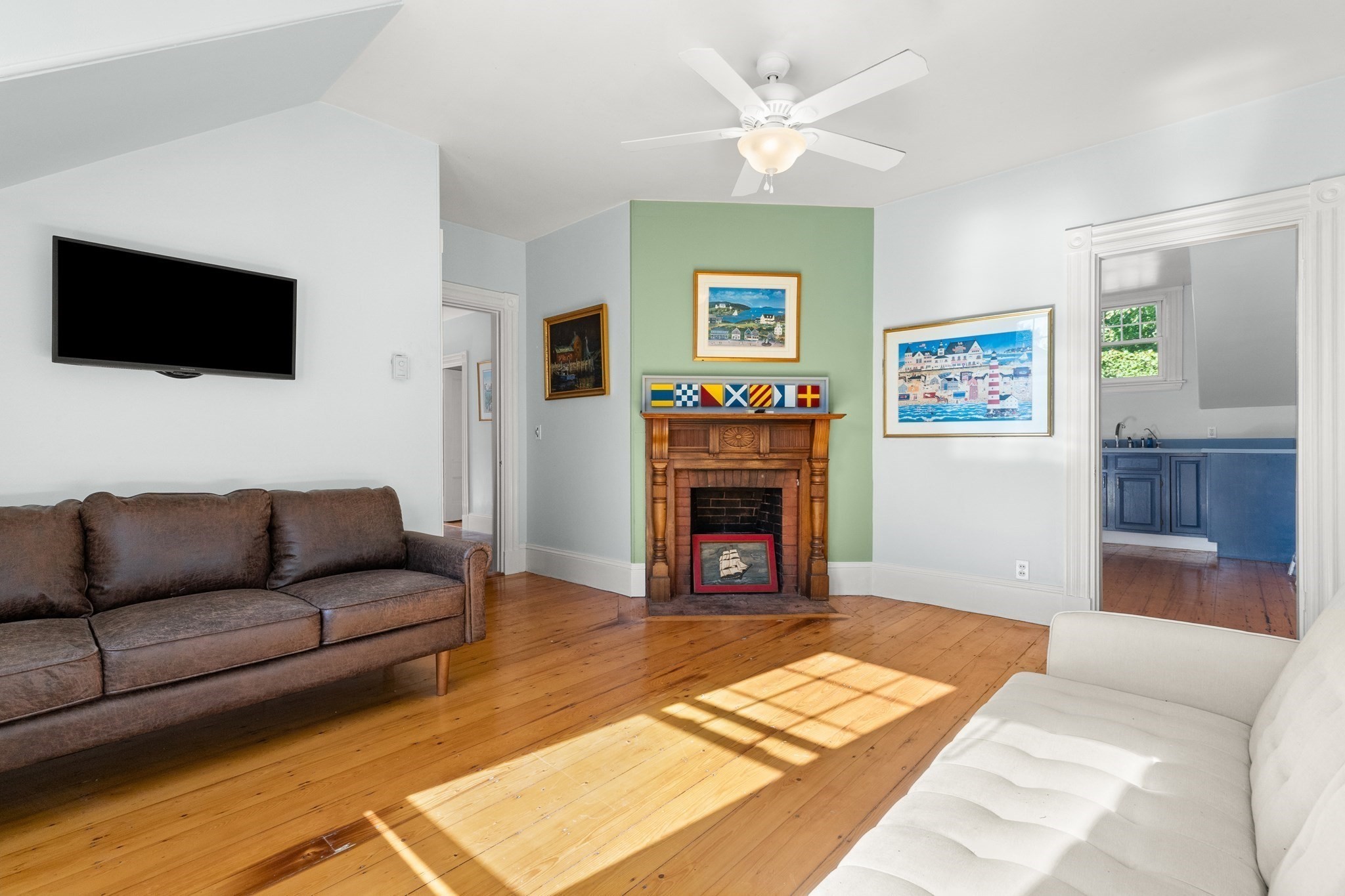 163 South St # D Property Photo 4