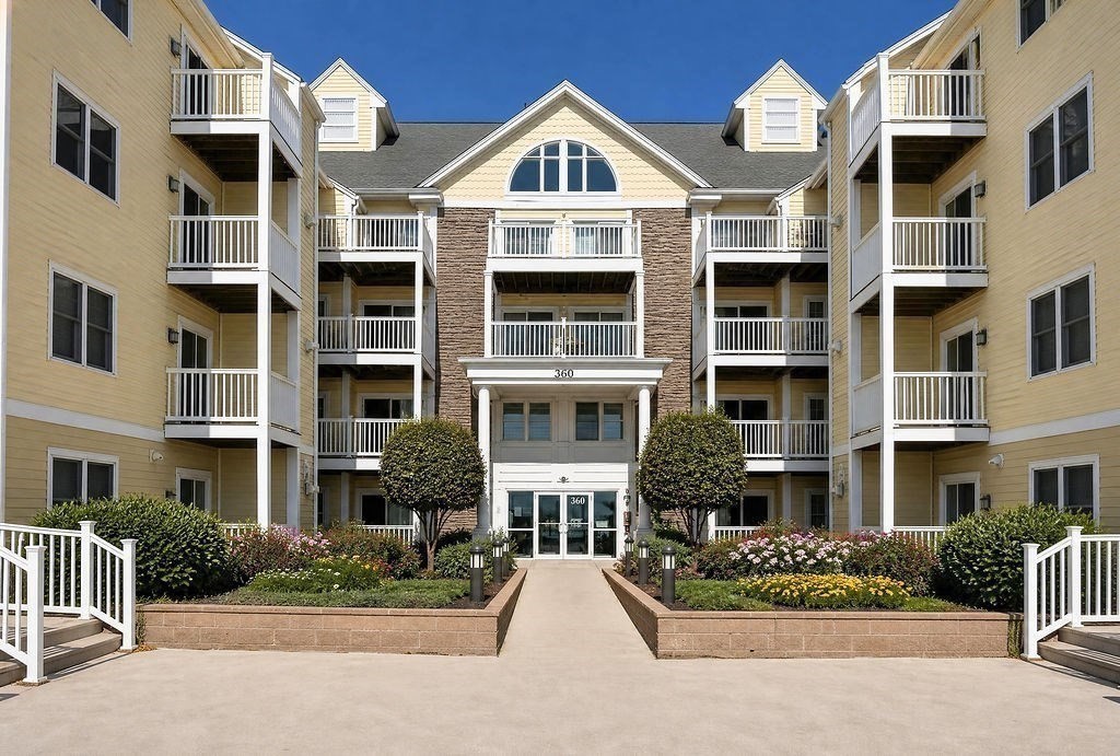 360 Revere Beach Blvd # 217 Property Photo 3