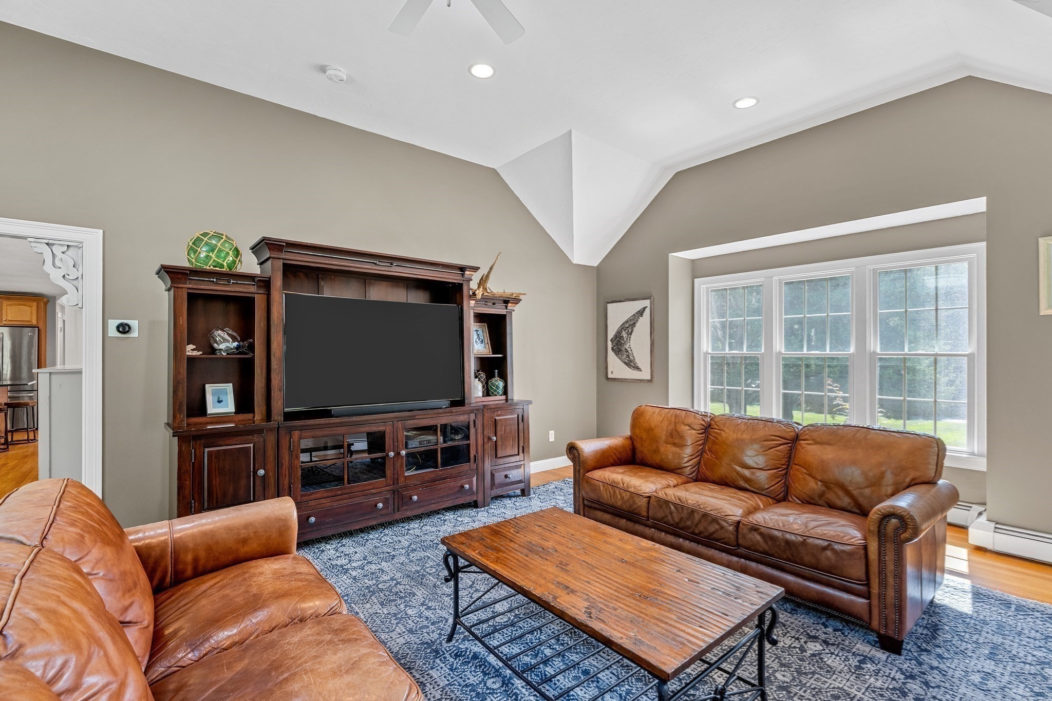 94 Valley Street Property Photo 13