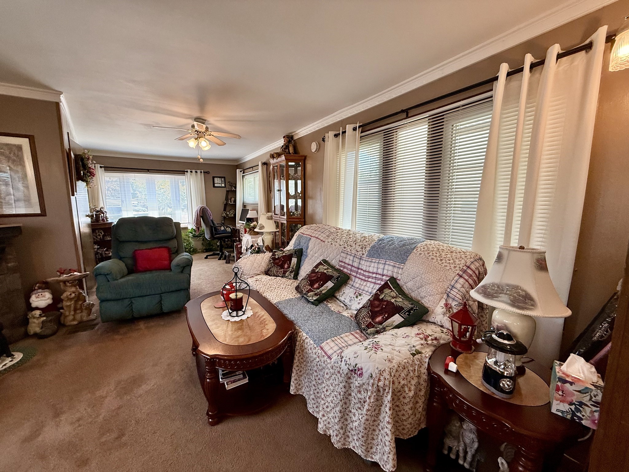 735 Memorial Dr # 2 Property Photo 6