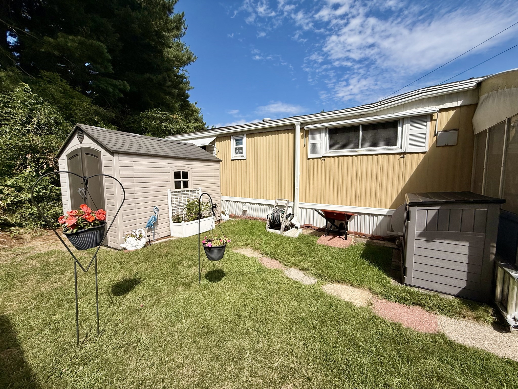 735 Memorial Dr # 2 Property Photo 12