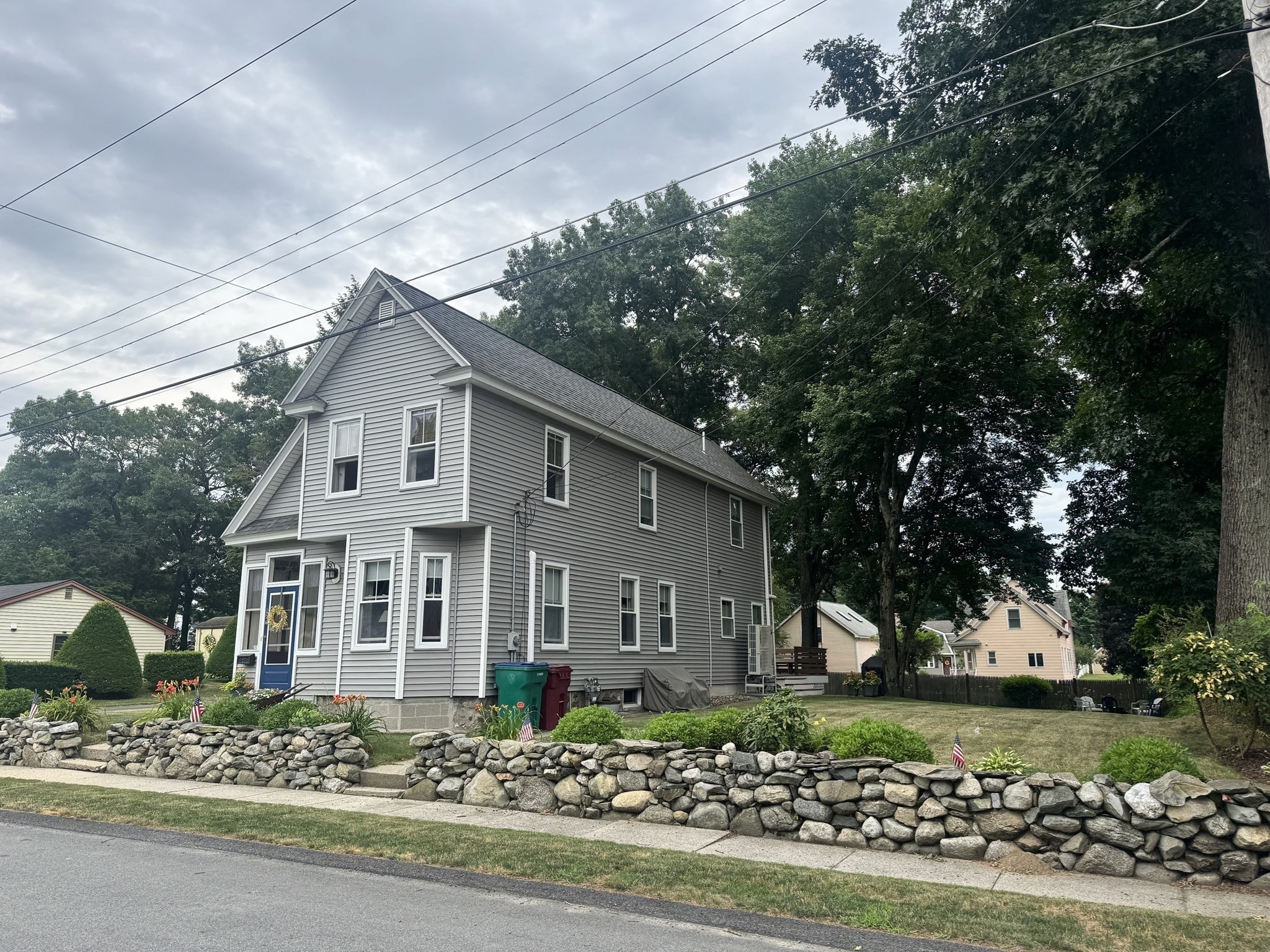 27 Dayton St Property Photo 5