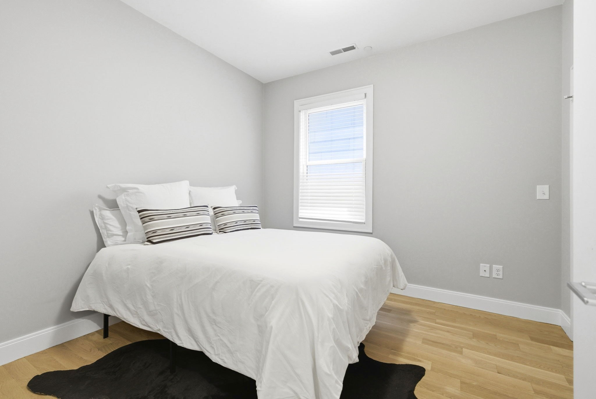 259 Gold St # 1 Property Photo 19