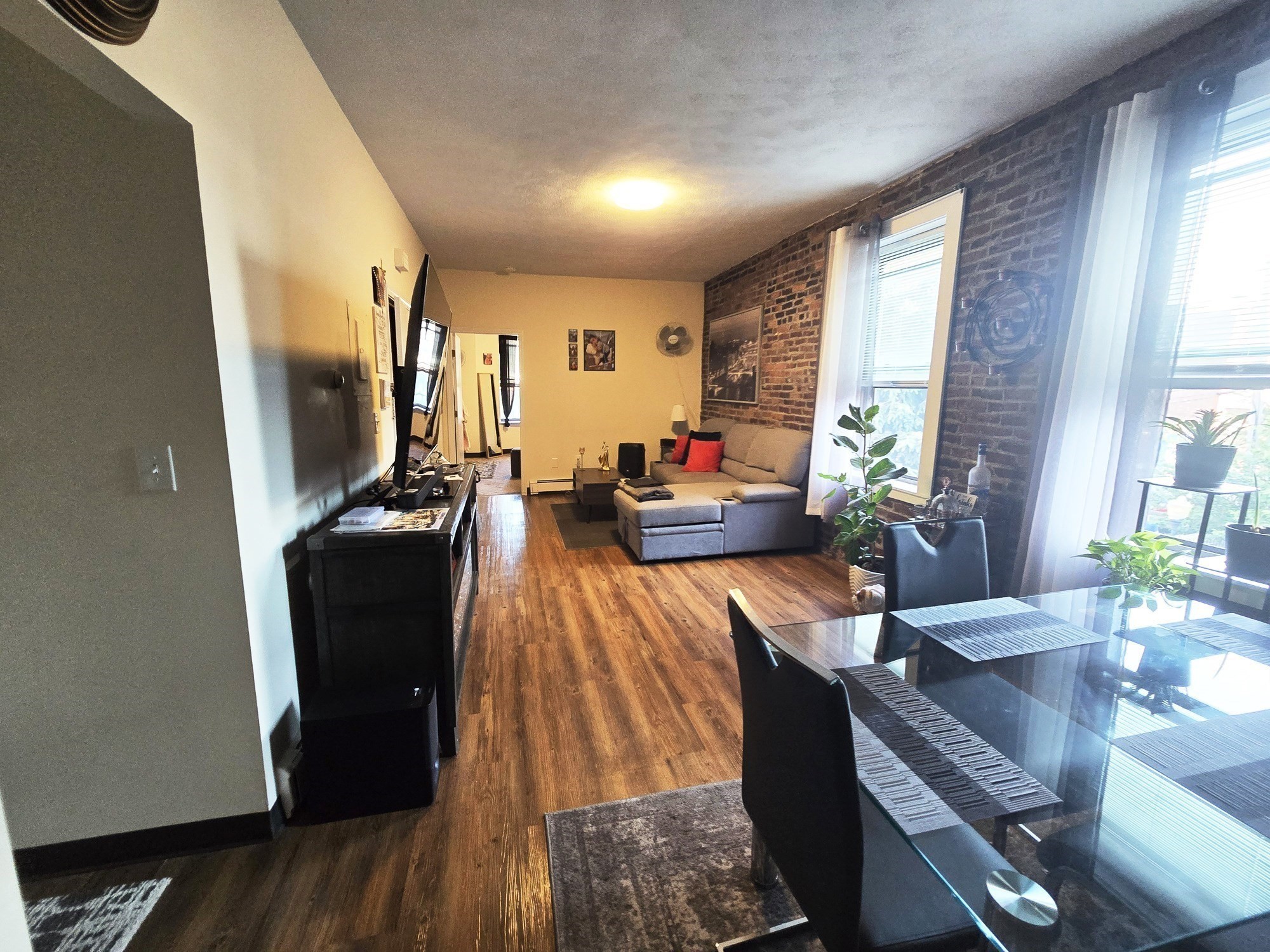 168 Pearl Street Property Photo 2