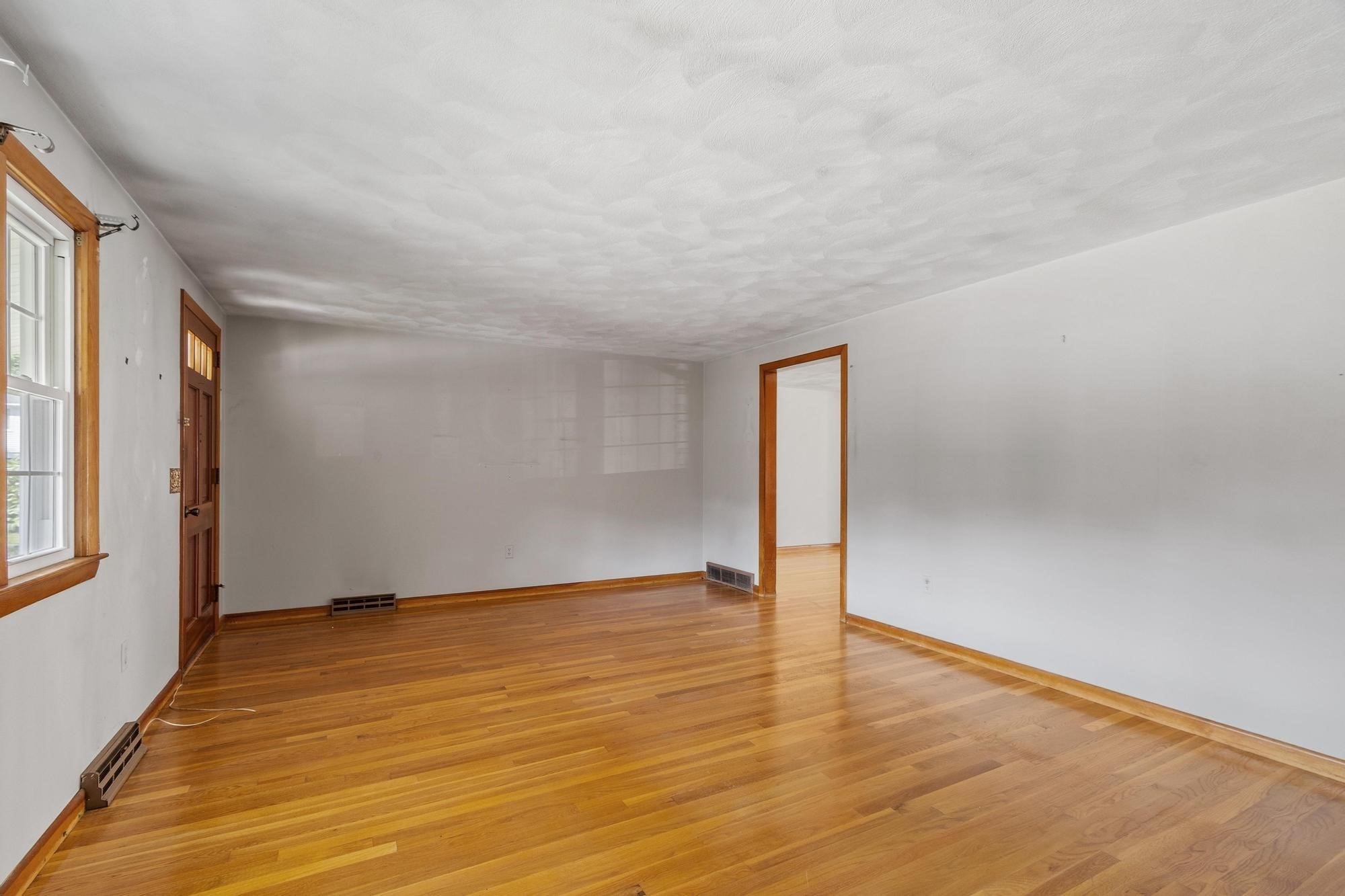 6 Fuller Dr Property Photo 8