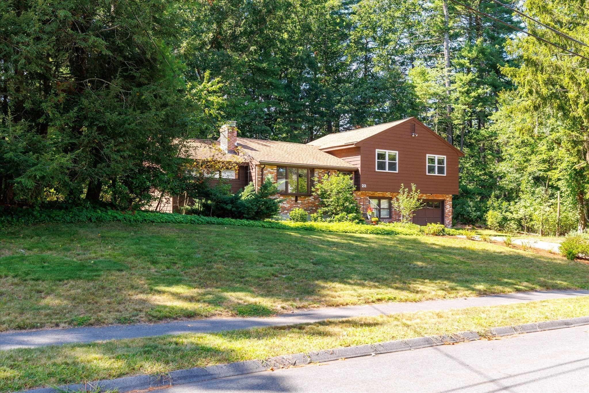 22 Hillview Rd Property Photo 2