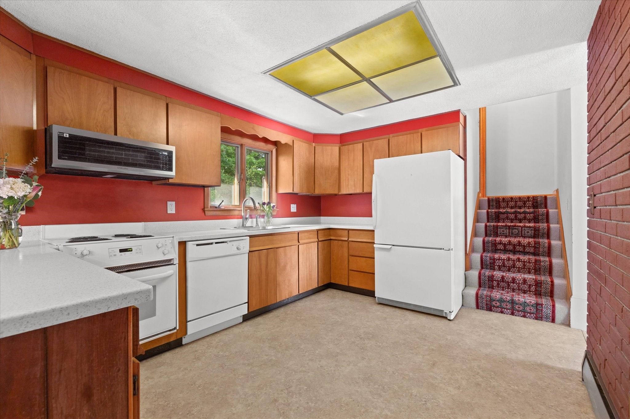 22 Hillview Rd Property Photo 21