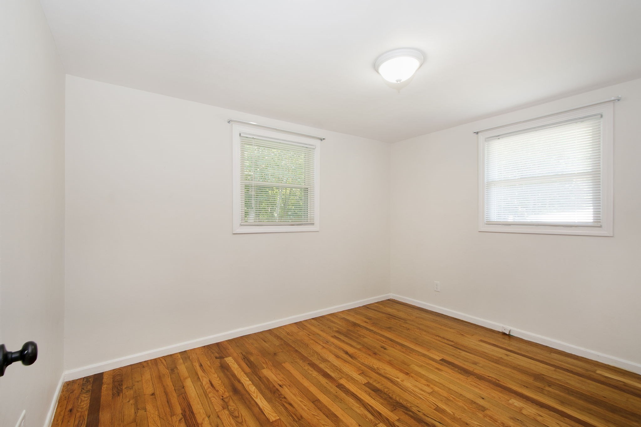 23 Courier St. Property Photo 16